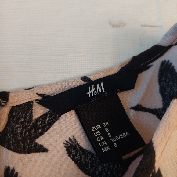 H&M Blush Pink Black Bird Animal Print Long Sleeve Blouse Lightweight Top Size 8 - Picture 4 of 11